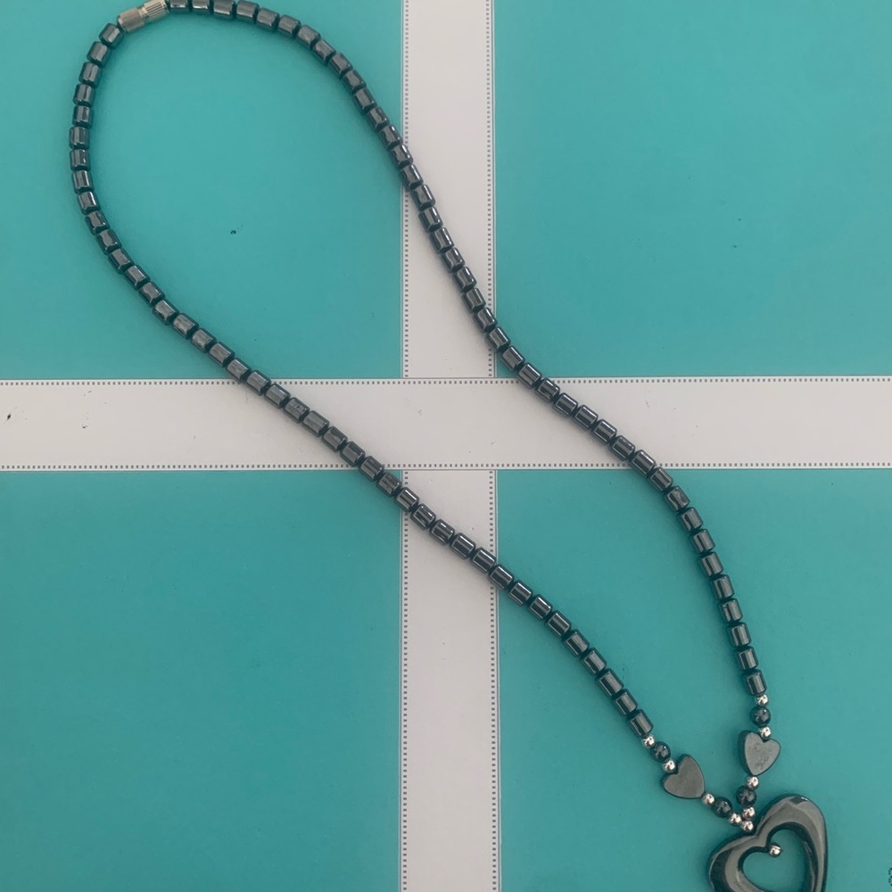 Elegant Black Heart Necklace